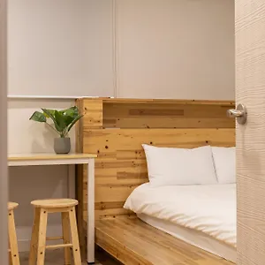 Woody Two Bedroom In Hongdae 게스트하우스