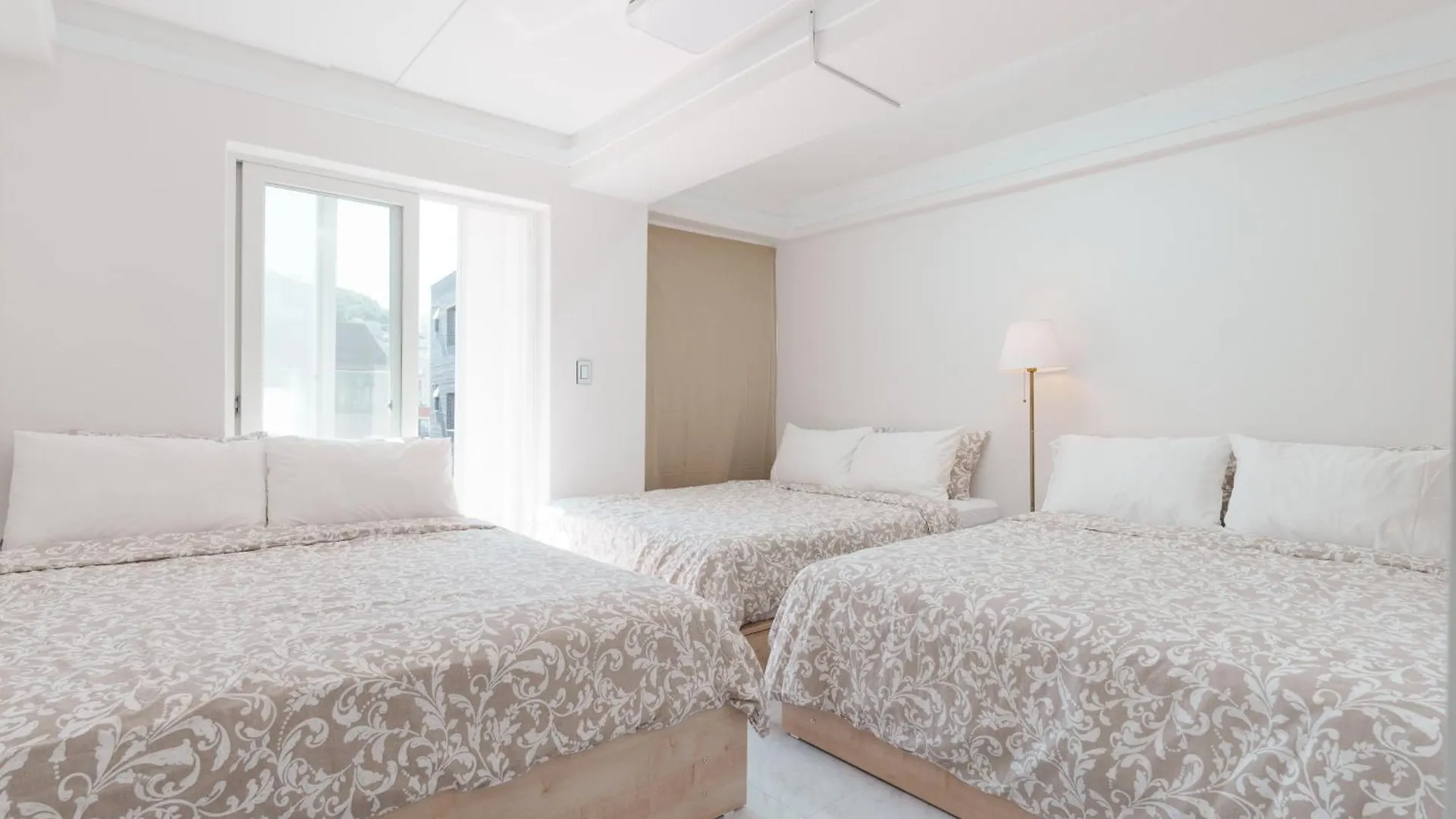 Seogyohuestay Seoul 0*,  South Korea